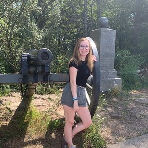 Meet your Posher, Heidi